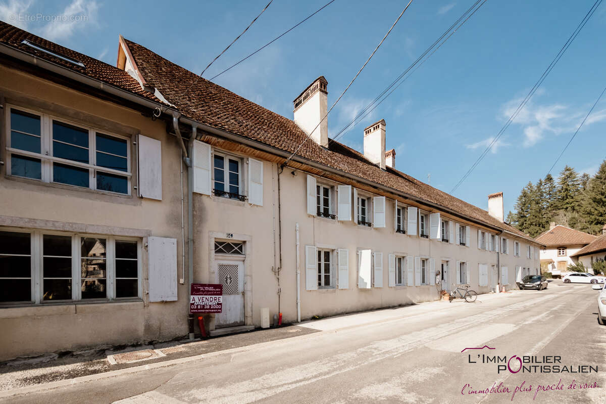 Appartement à JOUGNE