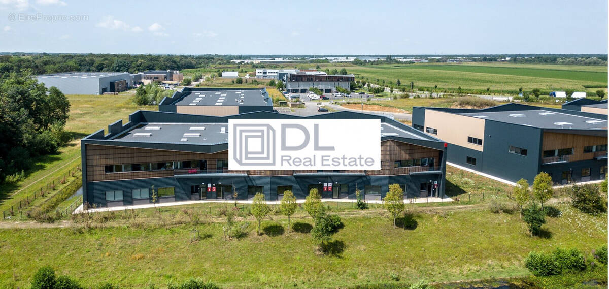 Commerce à MOISSY-CRAMAYEL