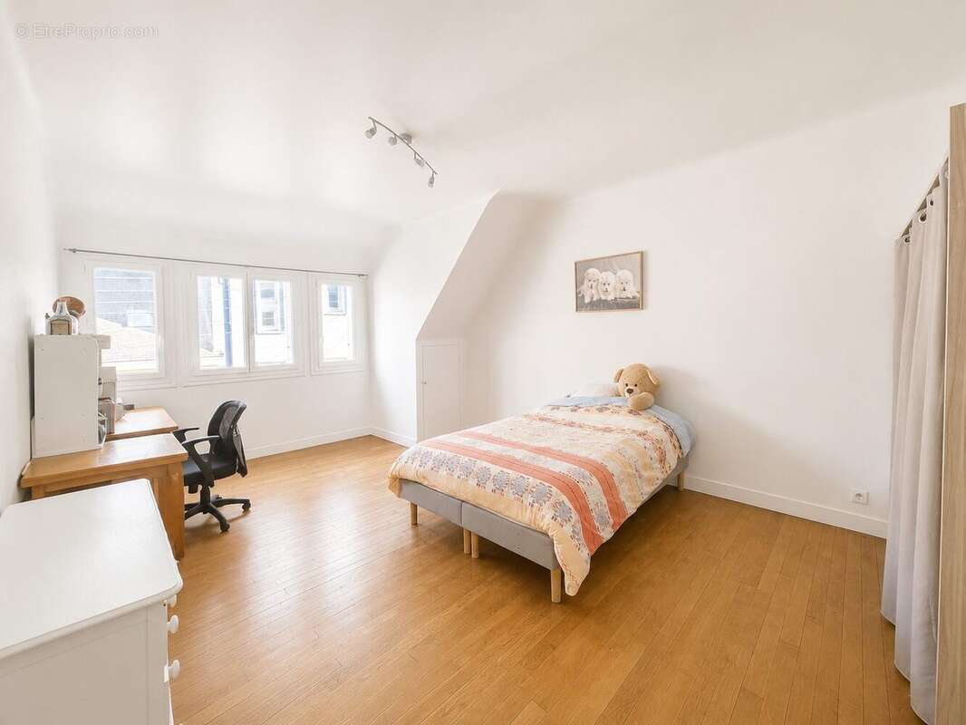 Maison 184 m² à Lorient  - photo 3