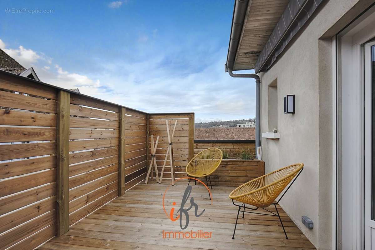 Appartement à LA TOUR-DU-PIN