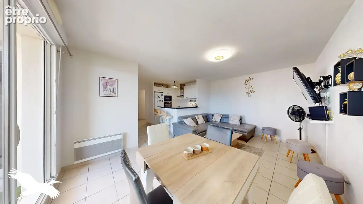 A vendre, Joss, Marseille 10ème, 3 pièces 62 m2 avec terrasse et vue dégagée au dernier étage, double-box. - photo 4