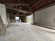 Commerce à WALINCOURT-SELVIGNY