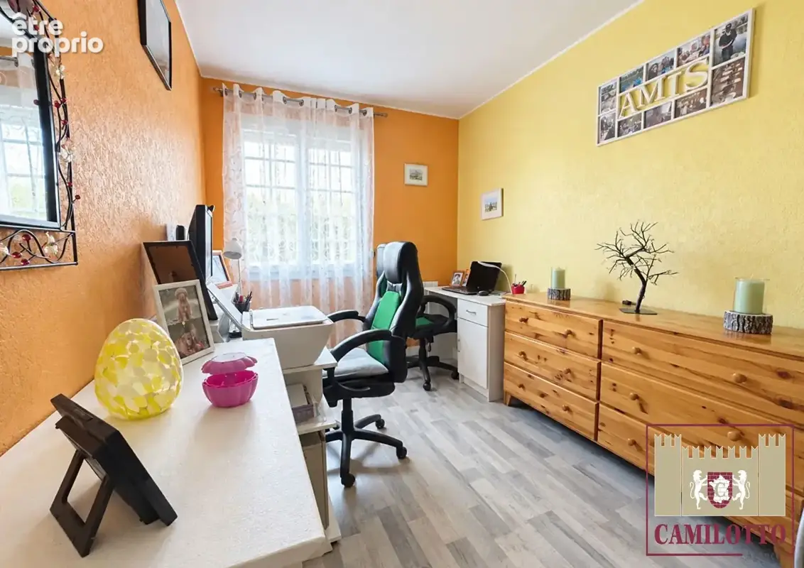 Maison Proche de Nogent le Roi 5 pièce(s) - photo 10