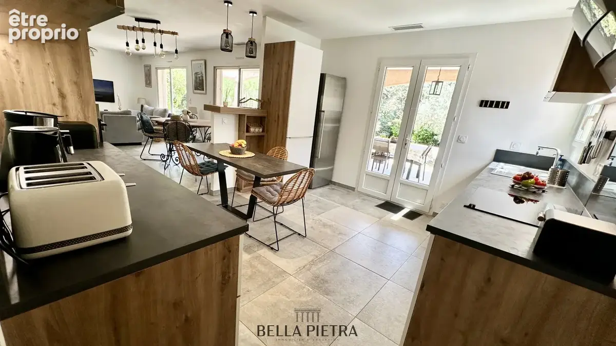 Maison 4 pièces 126 m² à vendre à Aubais (30250) - photo 2