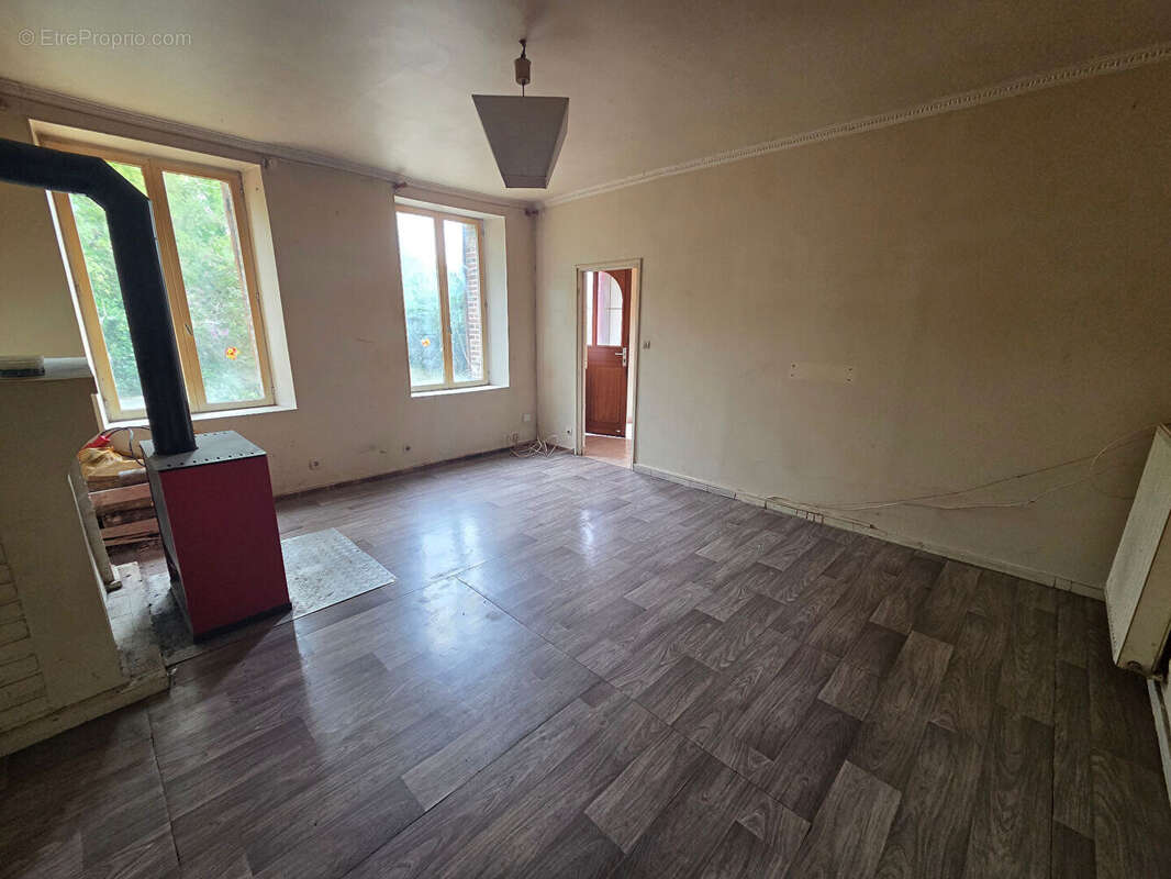 Maison  4 pièces -  91 m2 - Terrain clos 1100 m² - photo 4