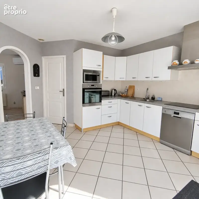 Maison de plain pied de 114m2  avec 3 chambres et bureau sur jolie terrain de 880 m2 dans un quartier calme. - photo 19