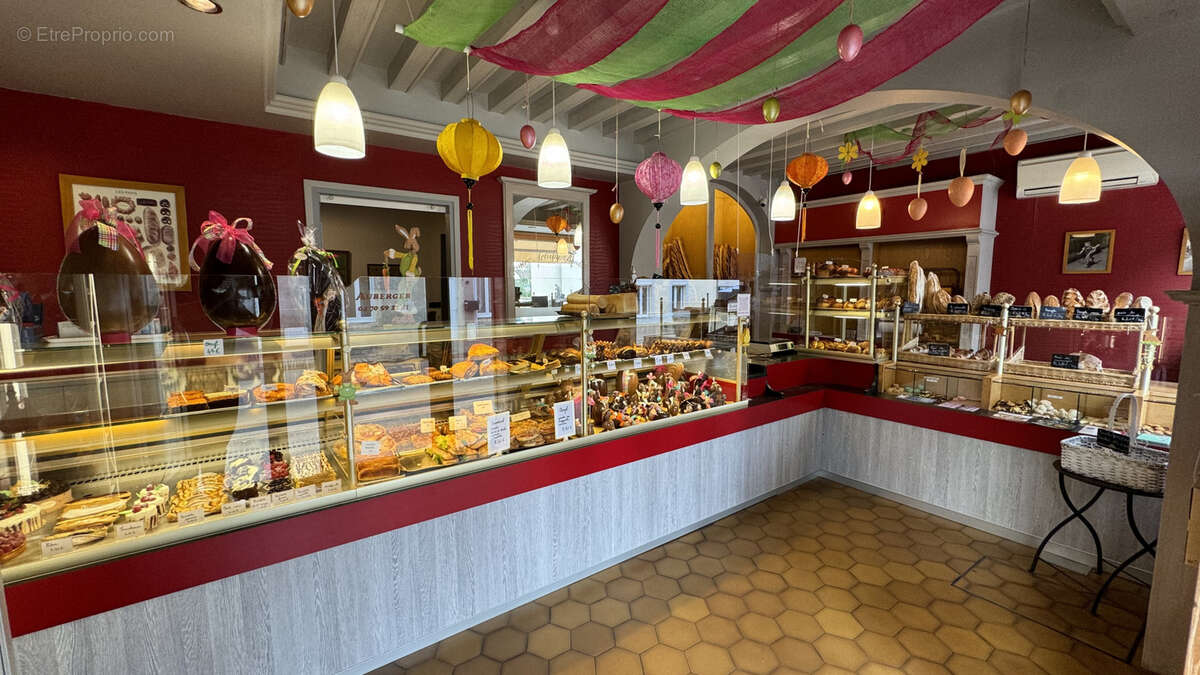 Commerce à SAINT-YORRE