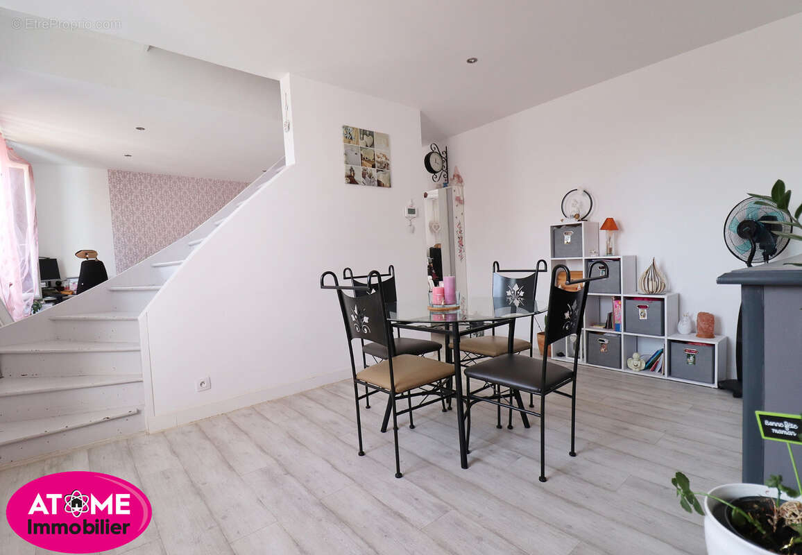 Maion totalement rénovée 78m2 - Jardin - Stationnement - photo 3