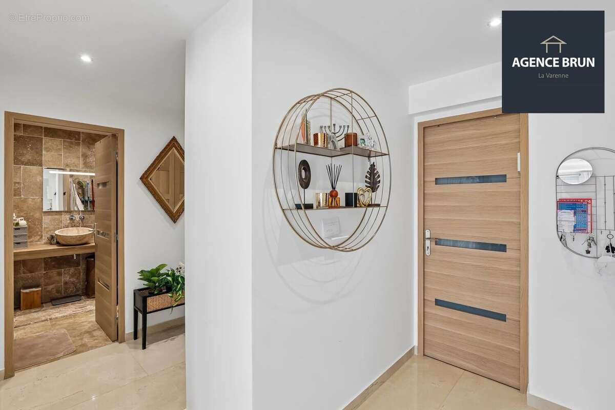 Appartement à SAINT-MAUR-DES-FOSSES