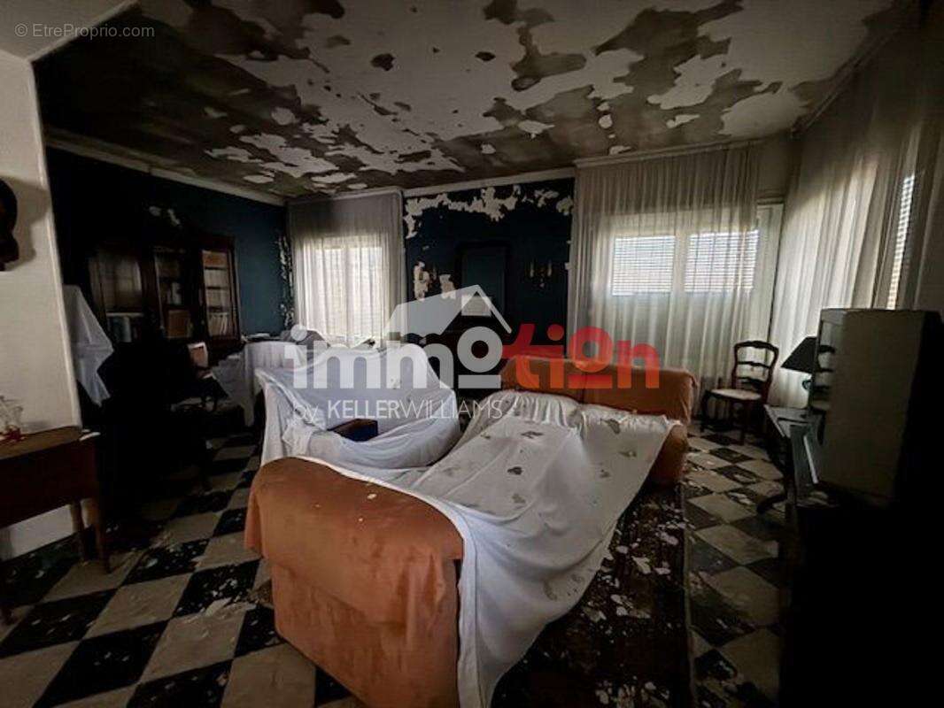 Maison à FEUQUIERES-EN-VIMEU