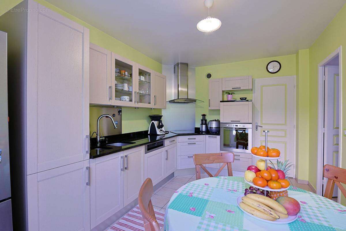 Maison à BRIE-COMTE-ROBERT