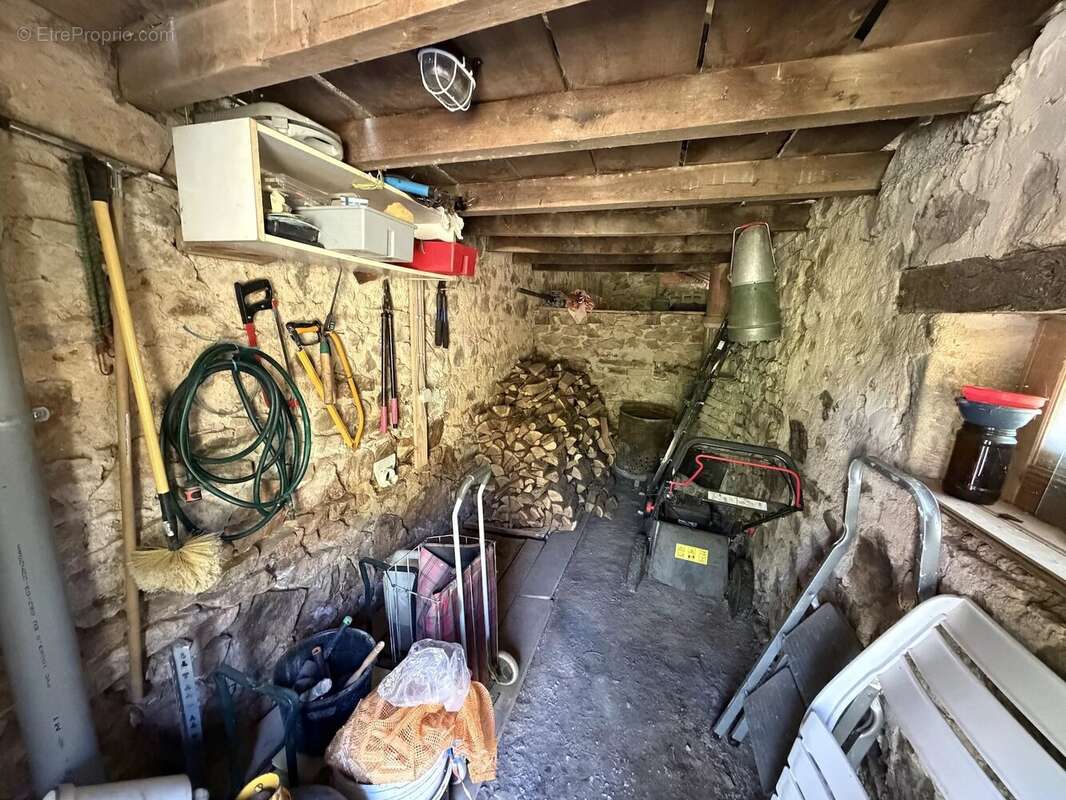 Maison authentique avec un grand terrain à vendre près d'Anost, Morvan - photo 15
