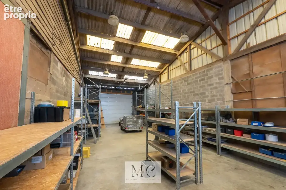 Local commercial avec hangar de 120 m2   Centre de Barlin - photo 2