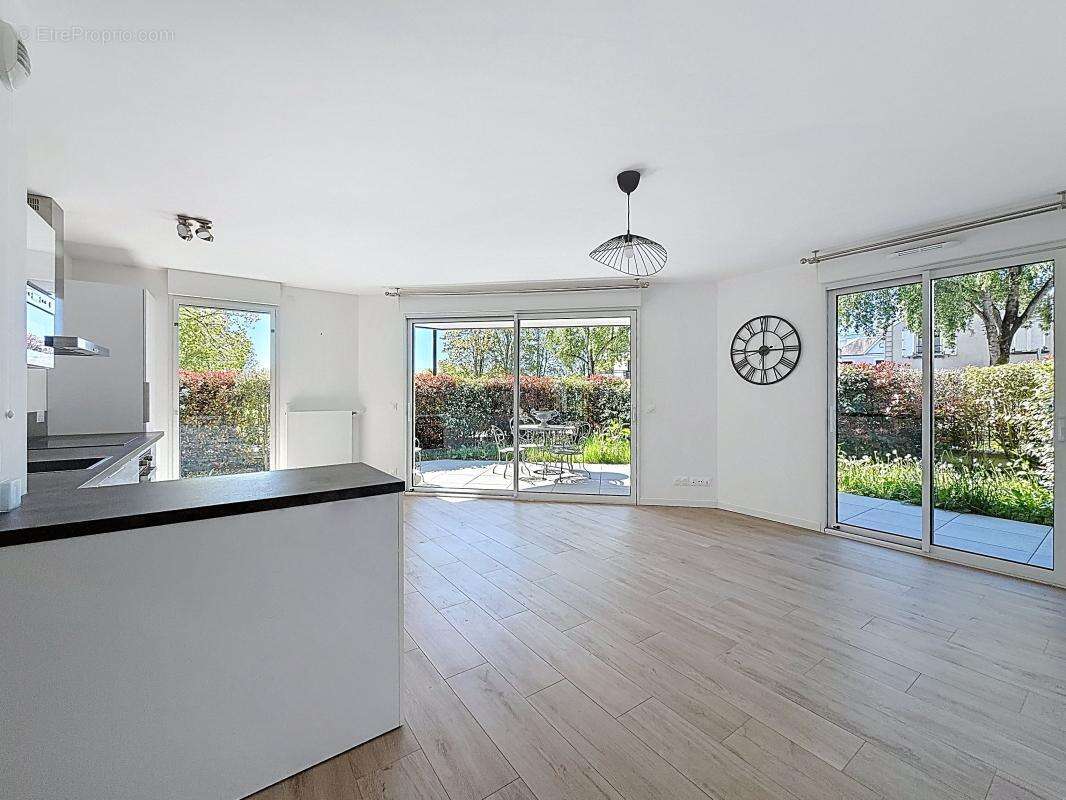 Appartement à MONTIGNY-LE-BRETONNEUX