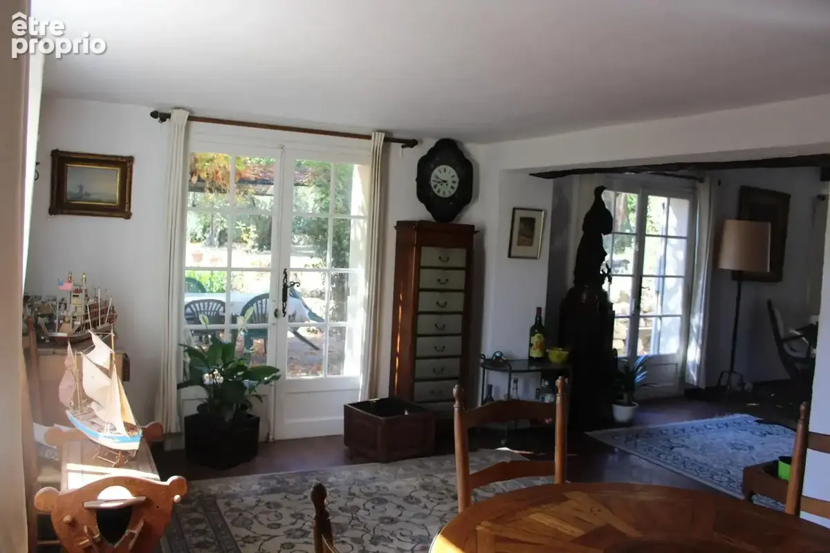GRASSE St Jacques,  Villa de 5 P sur 1400m2 - photo 12