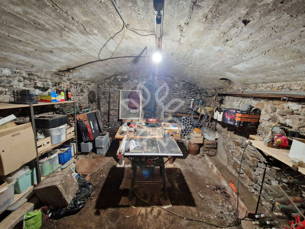 Autre à VILLENEUVE-D&#039;ALLIER