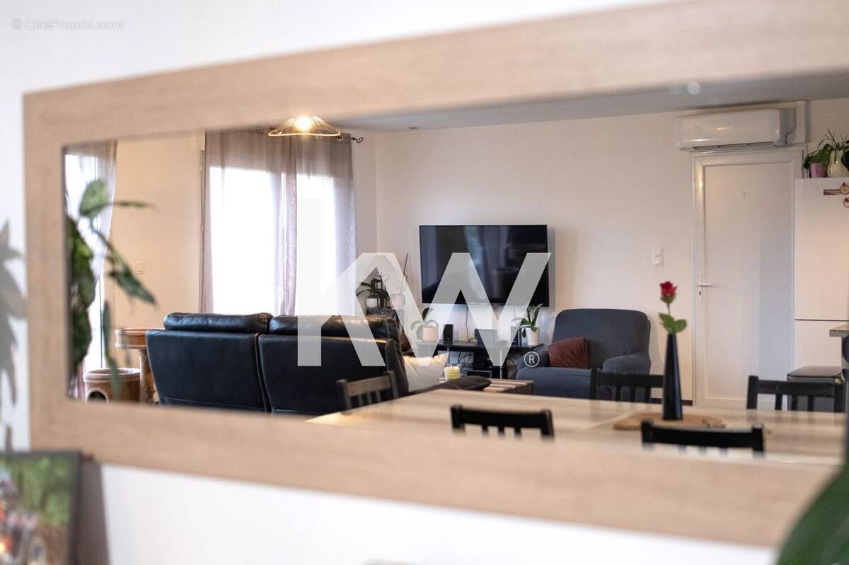 Maison à COMPREIGNAC