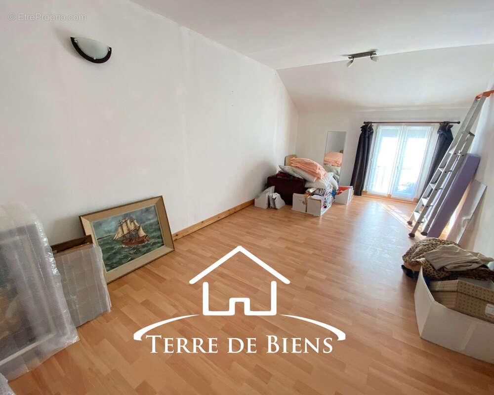 Maison à VIC-SUR-AISNE