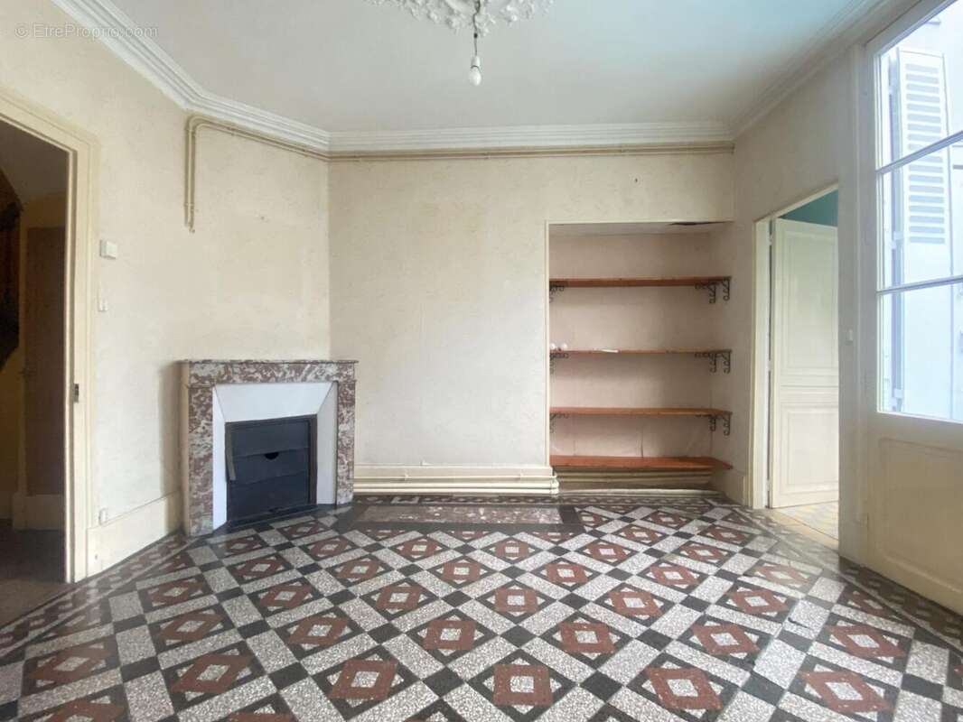 Maison 93 m² à Bourges  - photo 2