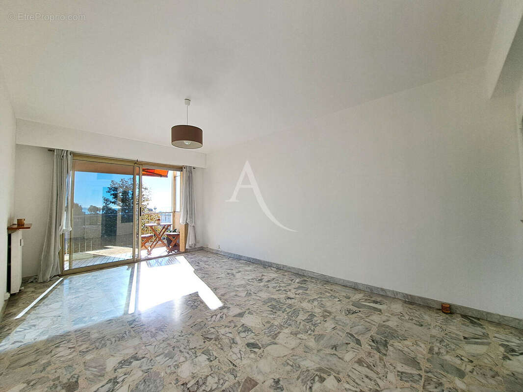 Appartement à CAGNES-SUR-MER