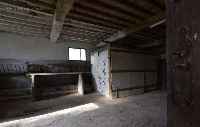 Maison à ARTIGUELOUVE