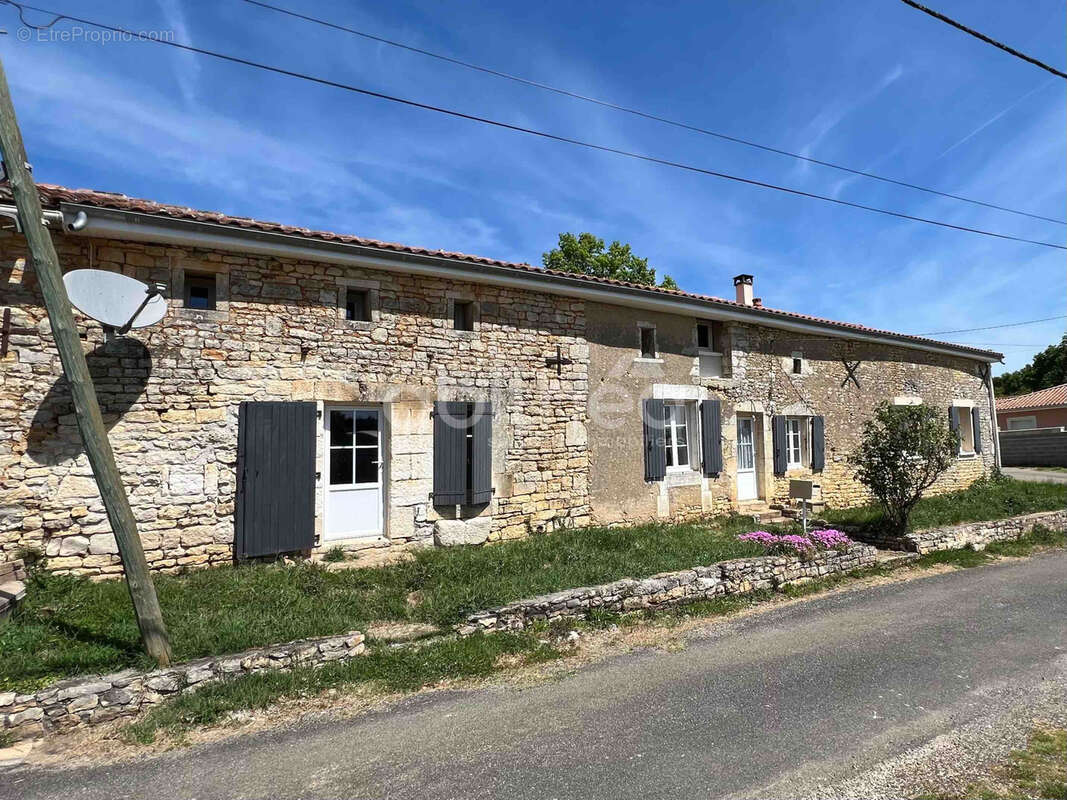 Maison à SAINT-MARY