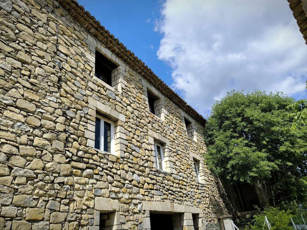 Maison à UZES