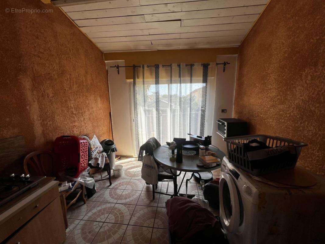 Maison à SAINT-GILLES