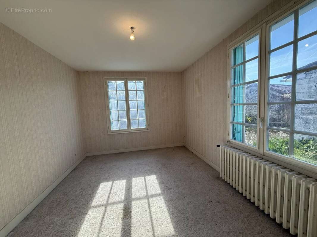 Maison à TOCANE-SAINT-APRE