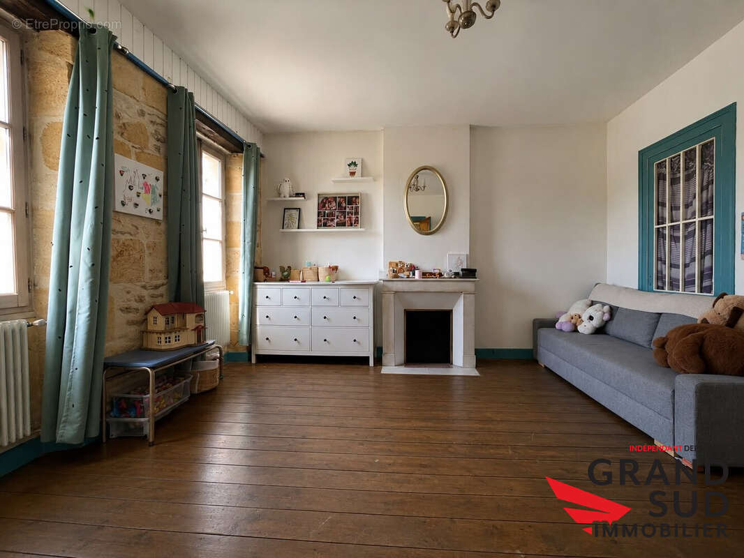 Maison 244 m² à Saint-Selve  - photo 8