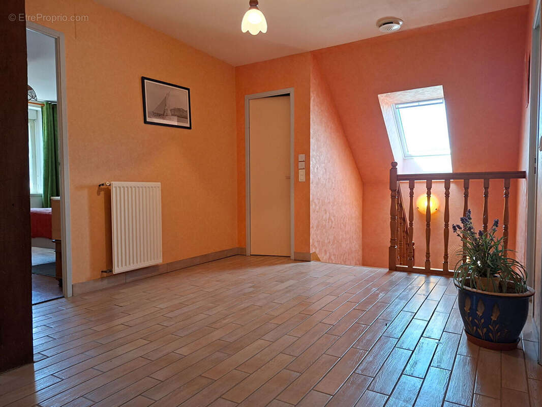 Maison Bais 6 pièce(s) 196 m2 - 4884m² de terrain - 5 chambres - photo 12