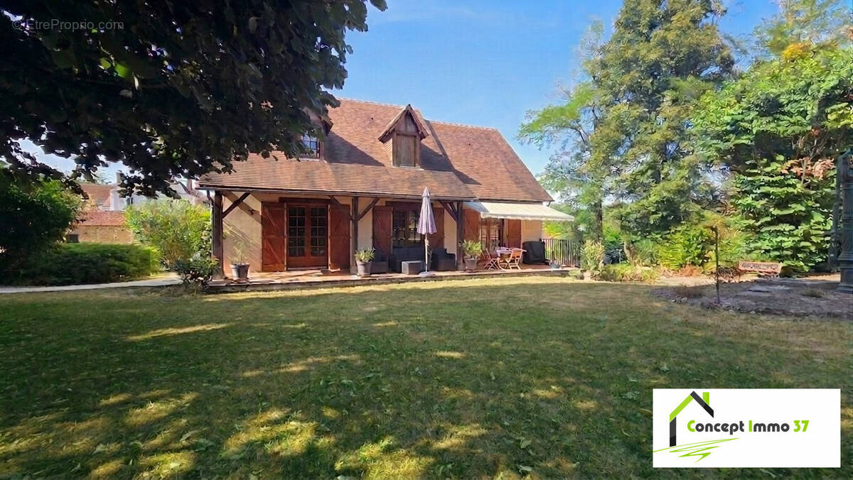 Maison à EPEIGNE-LES-BOIS