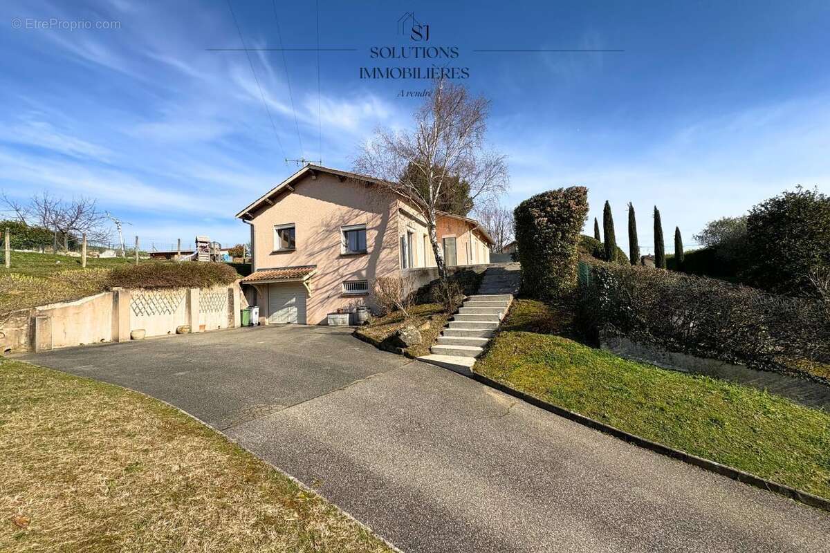 Maison à AMPUIS