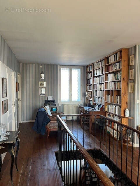 Maison à DAMEREY