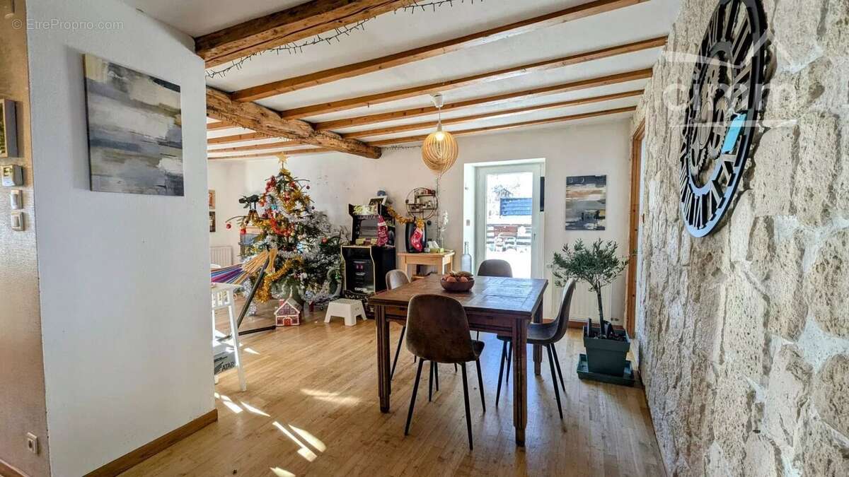 Maison à SAINT-PIERRE-DE-CHARTREUSE