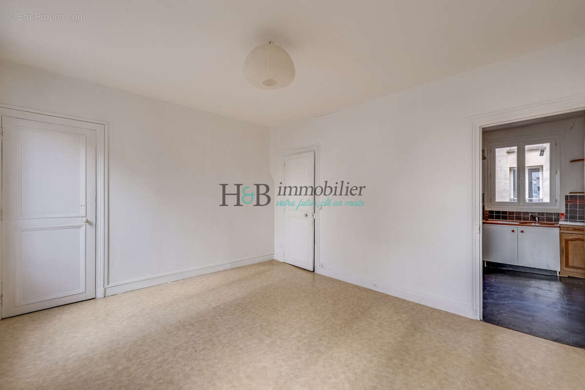 Appartement à PARIS-11E