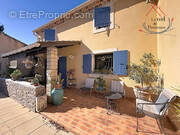 Maison à PERNES-LES-FONTAINES