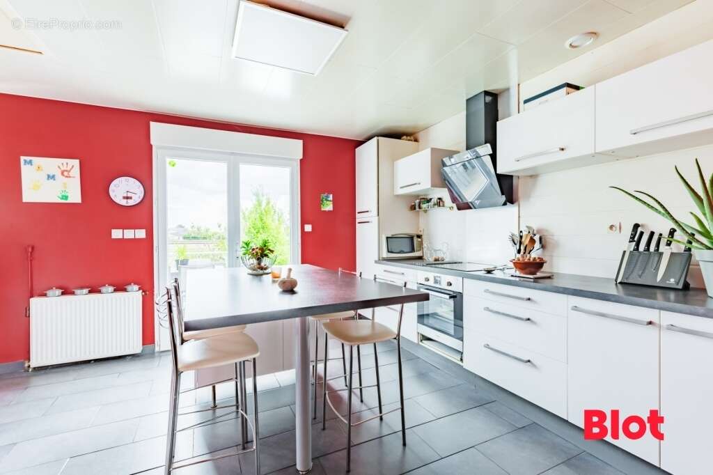 Maison à SAINT-JULIEN-DE-CONCELLES