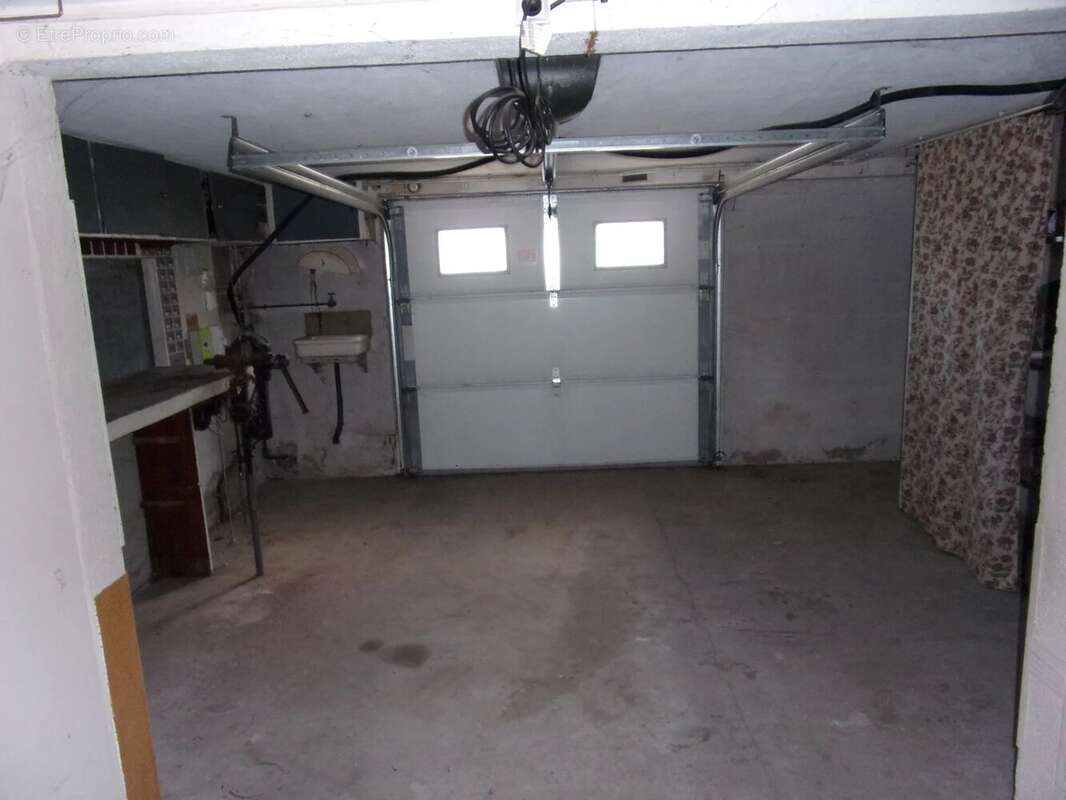 Yzeure, sur 415 m² Maison sur sous-sol - photo 9