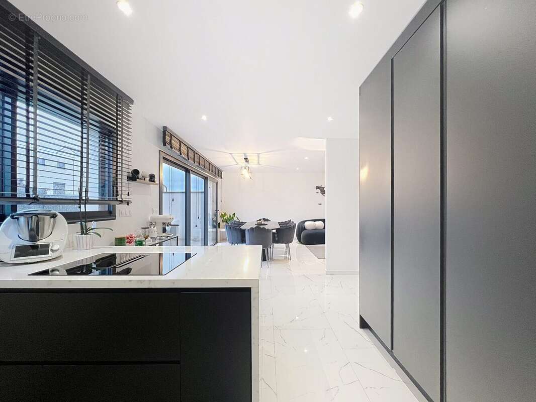 Maison à VERN-SUR-SEICHE