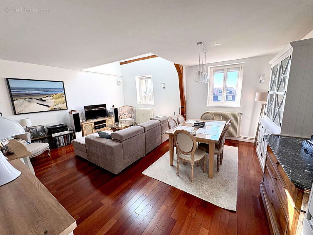 Appartement à COMPIEGNE
