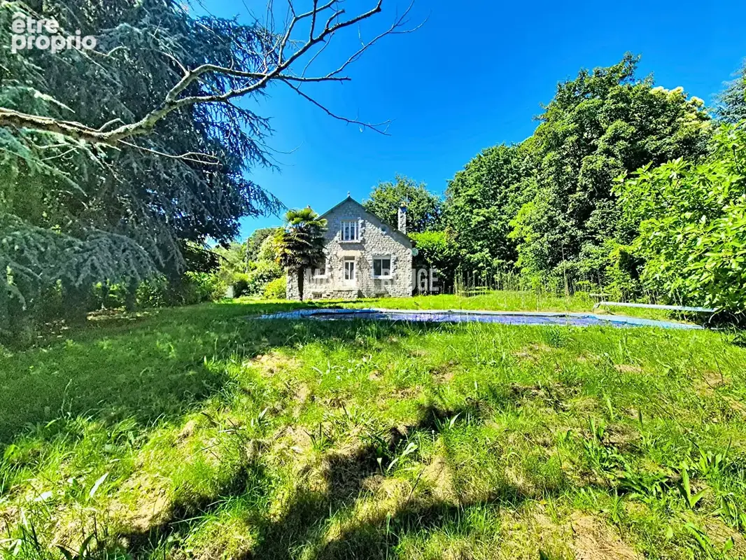 Maison à LE HINGLE