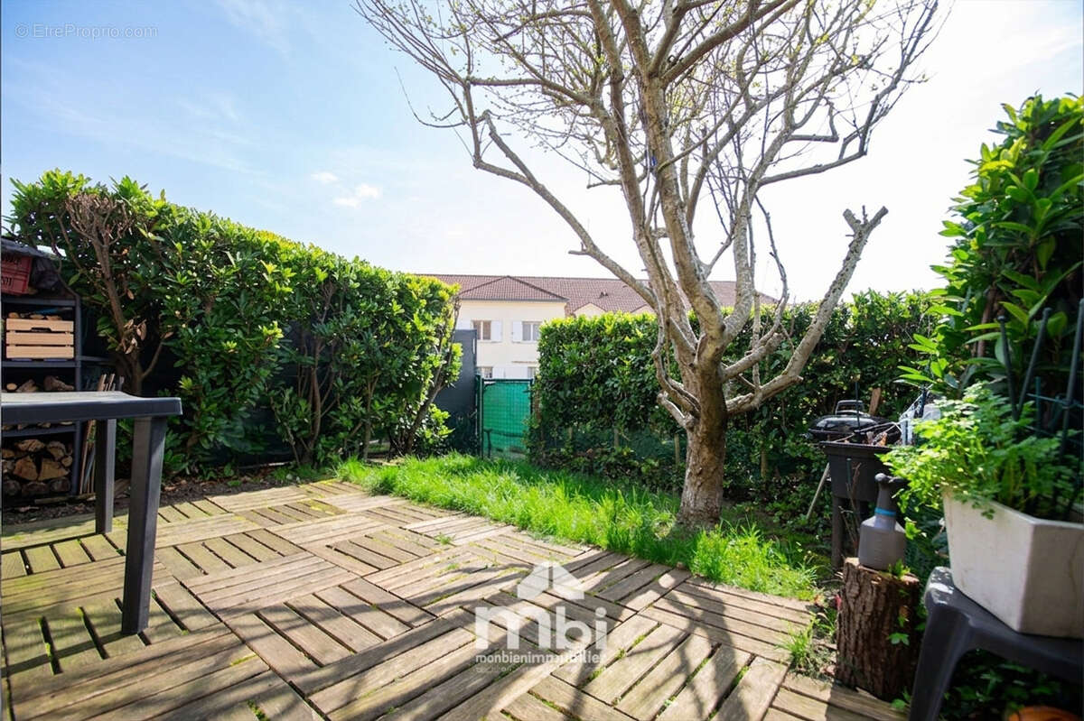 Appartement à FOSSES