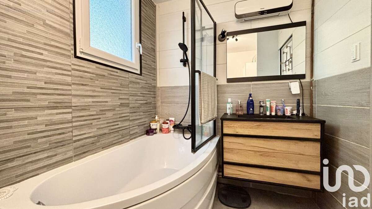 Photo 5 - Appartement à SAINTE-GENEVIEVE-DES-BOIS