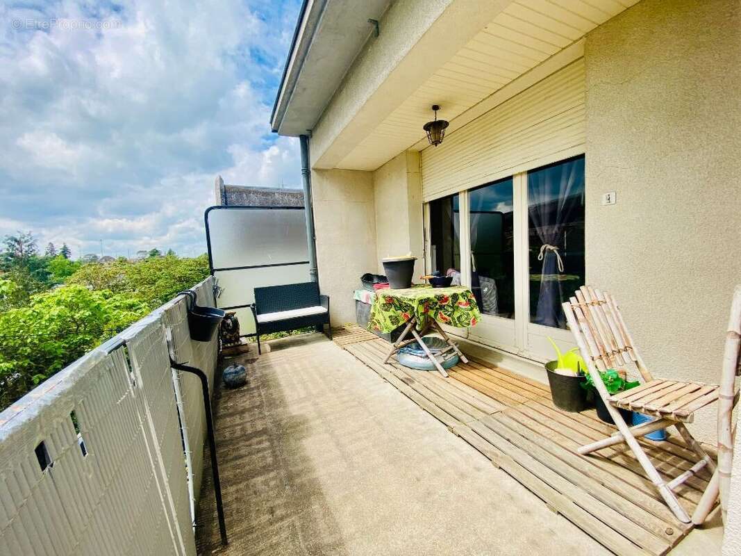 Appartement à NERIS-LES-BAINS