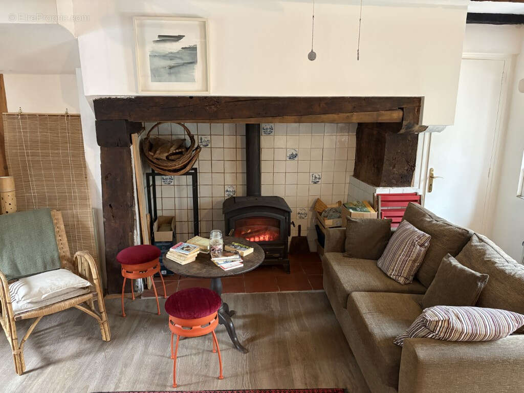 Proche Pompadour, en voie sans issue, dans petit hameau - photo 17
