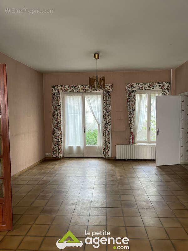 Maison à COSNE-COURS-SUR-LOIRE