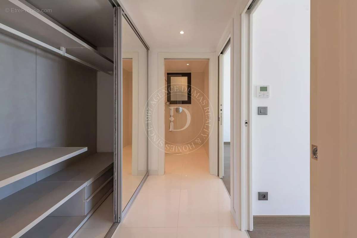 Appartement à ROQUEBRUNE-CAP-MARTIN