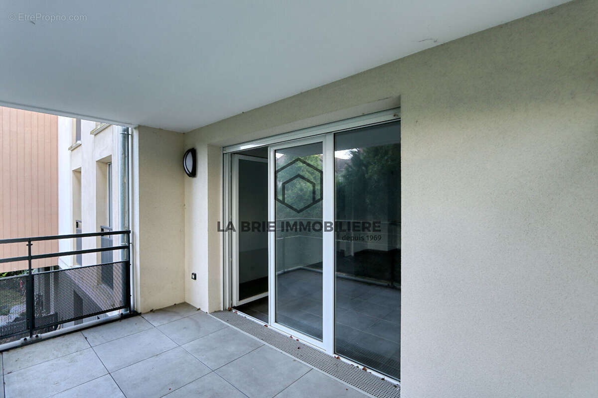 Appartement à PONTAULT-COMBAULT