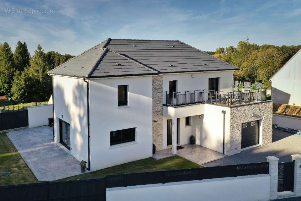 Terrain 296 m² à Osny  - photo 3